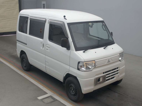 2013 Mitsubishi Minicab Miev U67V[2]