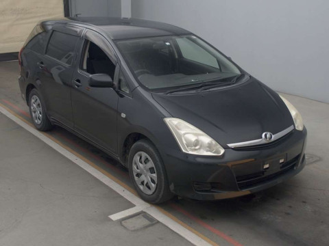 2006 Toyota Wish ZNE10G[2]