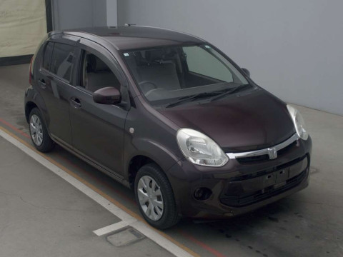 2014 Toyota Passo KGC30[2]