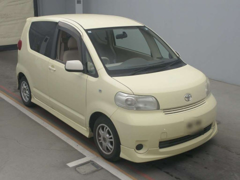 2007 Toyota Porte NNP10[2]