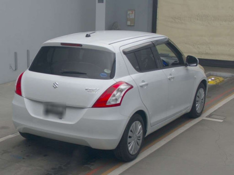 2015 Suzuki Swift ZC72S[1]