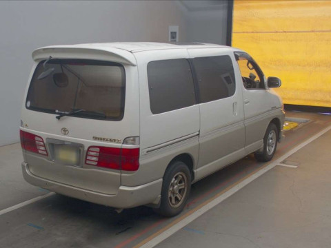 2001 Toyota Grand Hiace VCH10W[1]