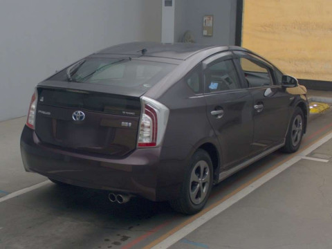 2014 Toyota Prius ZVW30[1]