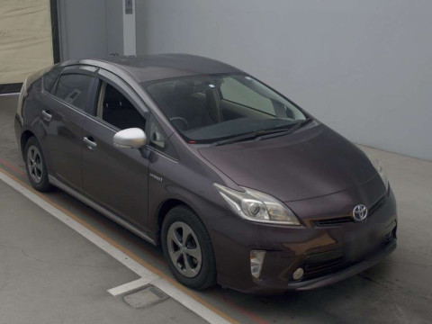 2014 Toyota Prius ZVW30[2]