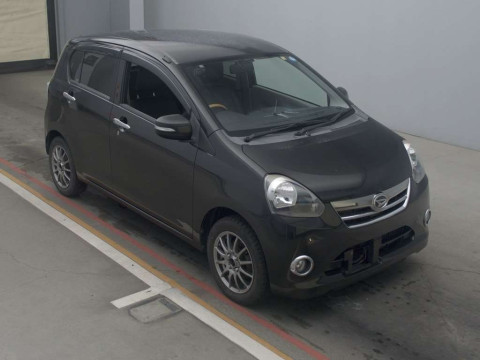 2011 Daihatsu Mira es LA300S[2]