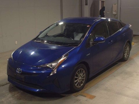 2016 Toyota Prius ZVW50[0]