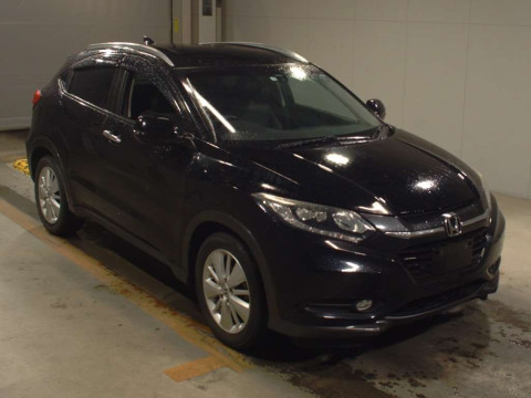 2015 Honda VEZEL RU1[2]