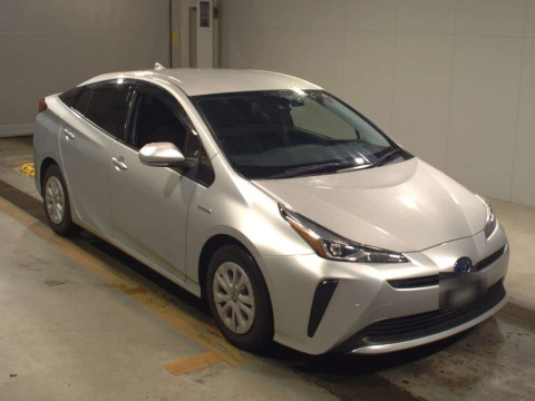 2019 Toyota Prius ZVW51[2]