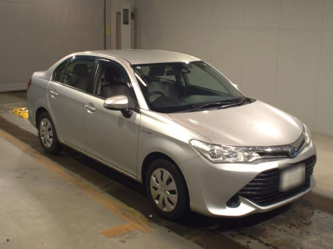 2017 Toyota Corolla Axio NKE165[2]