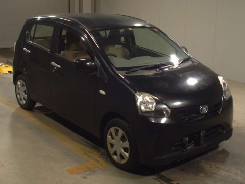 2012 Daihatsu Mira es LA300S[2]