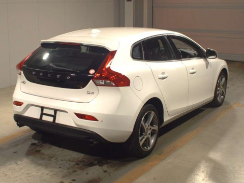 2016 Volvo V40 MD4204T[1]