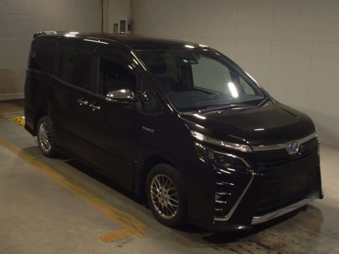 2019 Toyota Voxy ZWR80W[2]