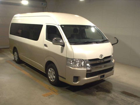 2020 Toyota Hiace Wagon TRH224W[2]