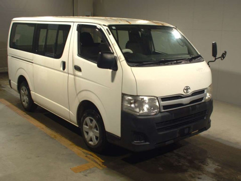 2010 Toyota Hiace Van KDH201V[2]