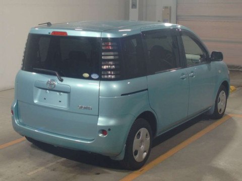 2004 Toyota Sienta NCP81G[1]