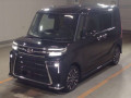 2023 Daihatsu Tanto Custom