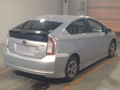 2012 Toyota Prius ZVW30[1]