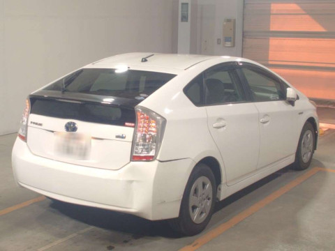 2010 Toyota Prius ZVW30[1]