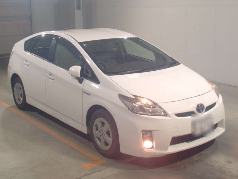 2010 Toyota Prius ZVW30[2]