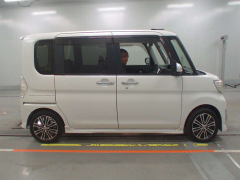 2014 Daihatsu Tanto Custom LA600S[2]