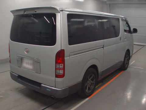 2005 Toyota Regiusace Van TRH200V[1]