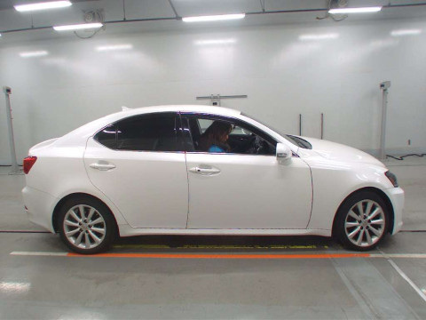 2009 Lexus IS GSE20[2]