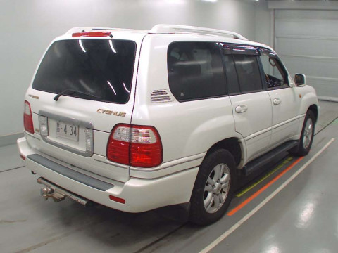 2004 Toyota Land Cruiser 100 UZJ100W[1]