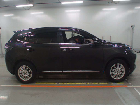 2014 Toyota Harrier ZSU65W[2]