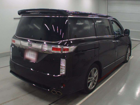 2011 Nissan Elgrand PE52[1]