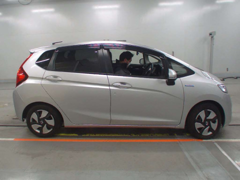 2014 Honda Fit Hybrid GP5[2]