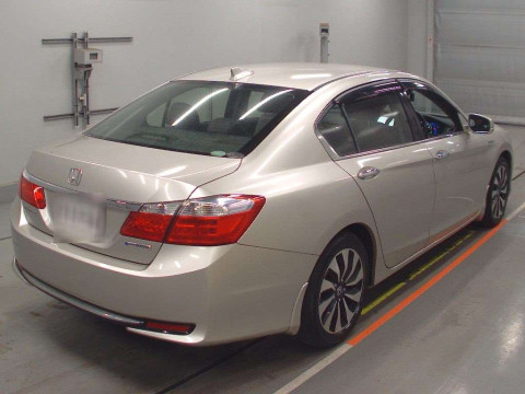 2013 Honda Accord Hybrid CR6[1]