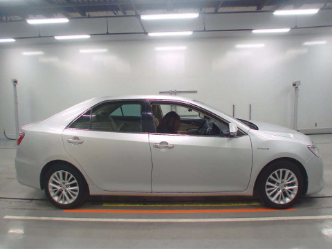 2014 Toyota Camry AVV50[2]