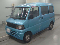 2007 Mitsubishi Minicab Van