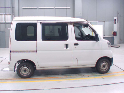 2021 Daihatsu Hijet Cargo S321V[2]