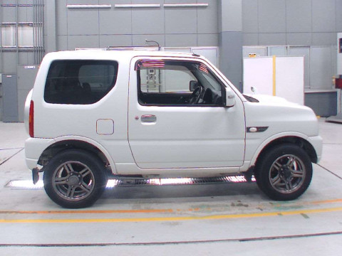 2015 Suzuki Jimny JB23W[2]