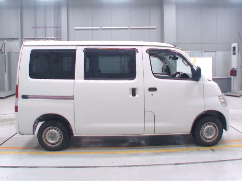 2019 Toyota Townace Van S402M[2]