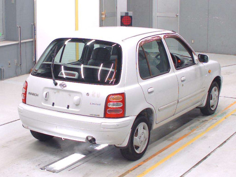 2000 Nissan March K11[1]