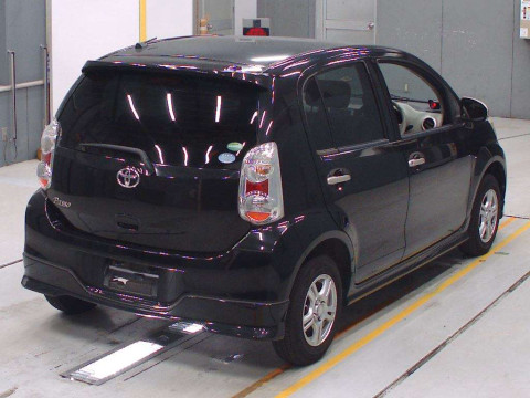 2012 Toyota Passo KGC30[1]