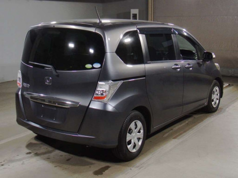 2012 Honda Freed GB3[1]