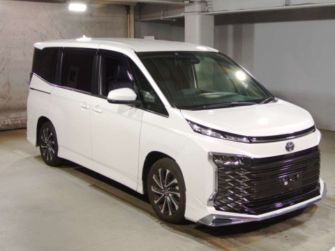 2022 Toyota Voxy MZRA90W[2]