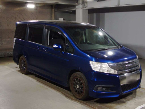 2010 Honda Step WGN Spada RK5[2]