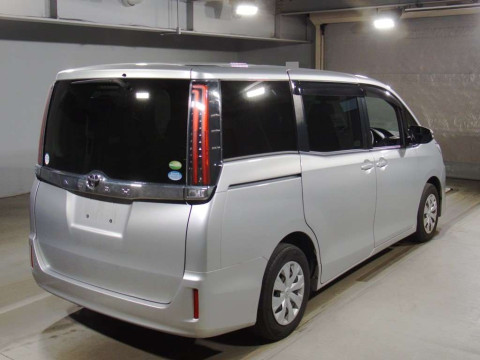 2018 Toyota Noah ZRR80G[1]