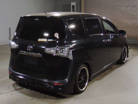 2016 Toyota Sienta NSP170G[1]