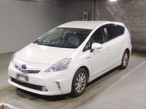 2011 Toyota Prius alpha ZVW41W[0]