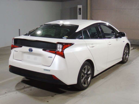 2020 Toyota Prius ZVW51[1]