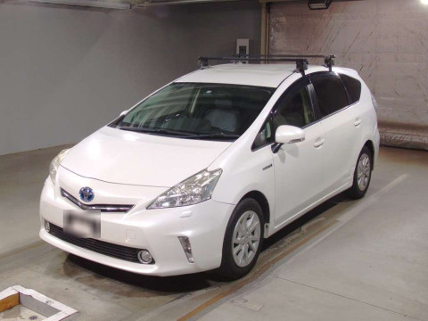 2011 Toyota Prius alpha ZVW40W[0]