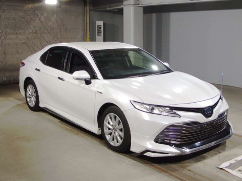 2018 Toyota Camry AXVH70[2]