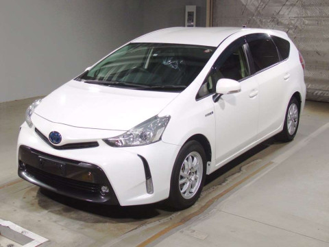 2019 Toyota Prius alpha ZVW41W[0]