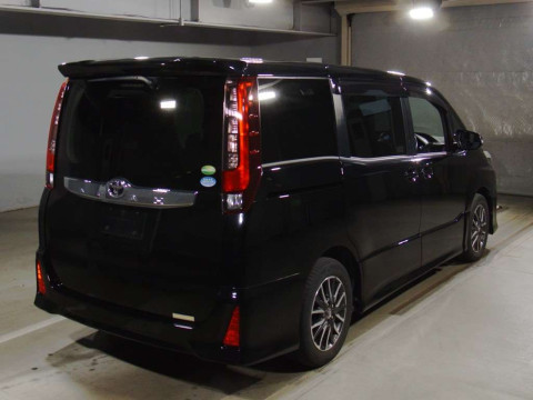 2017 Toyota Noah ZRR80W[1]