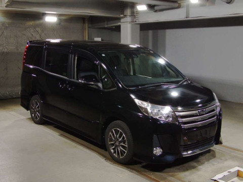 2017 Toyota Noah ZRR80W[2]